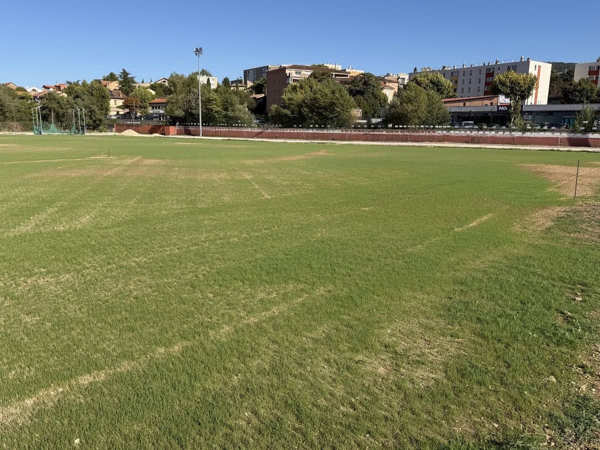 Le terrain de rugby du Pôle, à Apt
